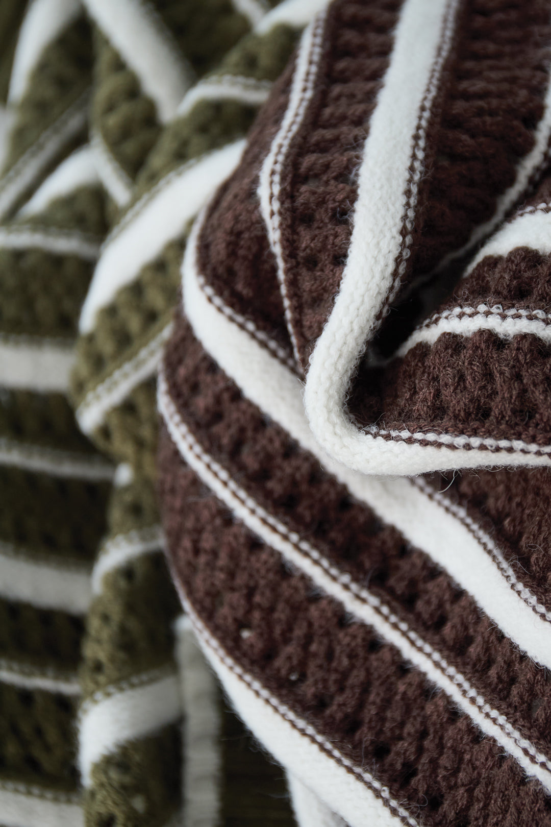 Knitted Polyester Fiber Women's Knit Sweaters Casual Stripes