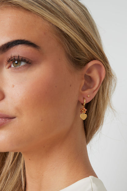 Hangoorbellen met bloem en hartje