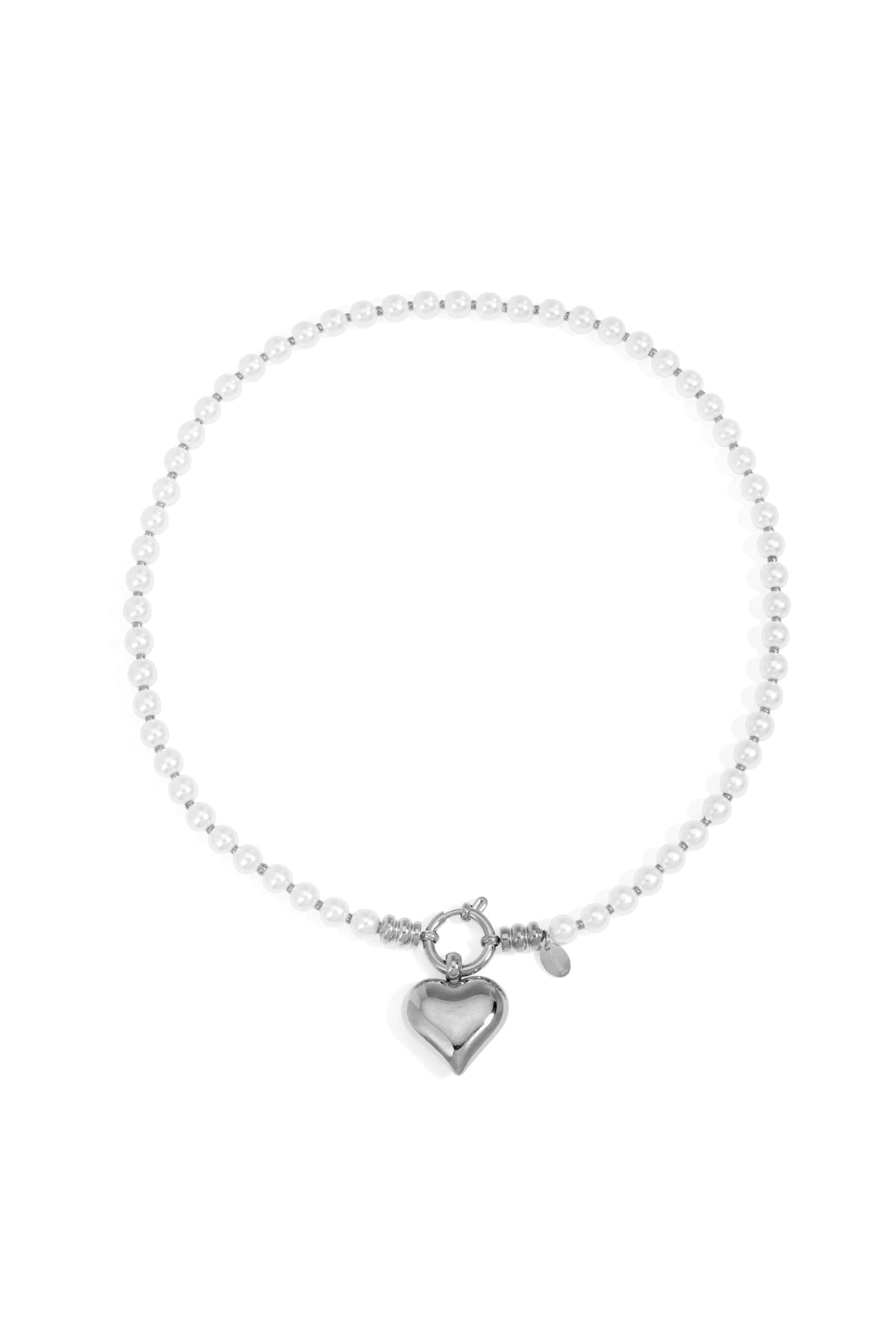 Korte ketting met hart en kralen – silver color