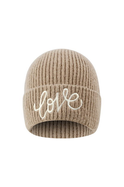 Khaki Love It dames wintermuts met geborduurd ‘Love’ logo aan de voorkant